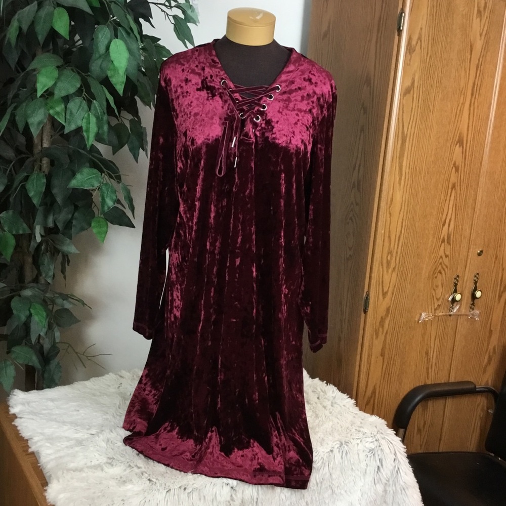 City Streets 2X Wine velvet tie front dress